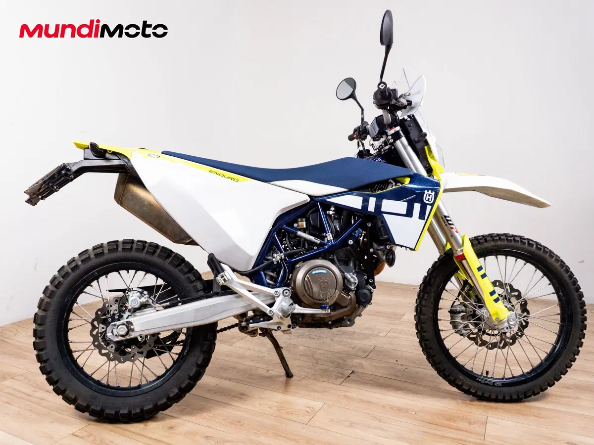 Husqvarna 701 Enduro (2016) (3)