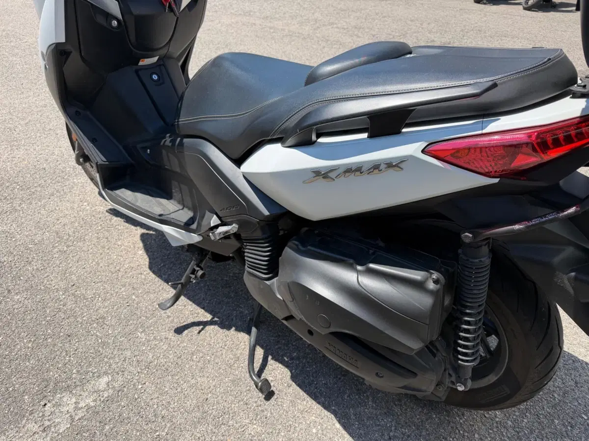 Yamaha X-Max 400 ABS (2013 - 16) (5)