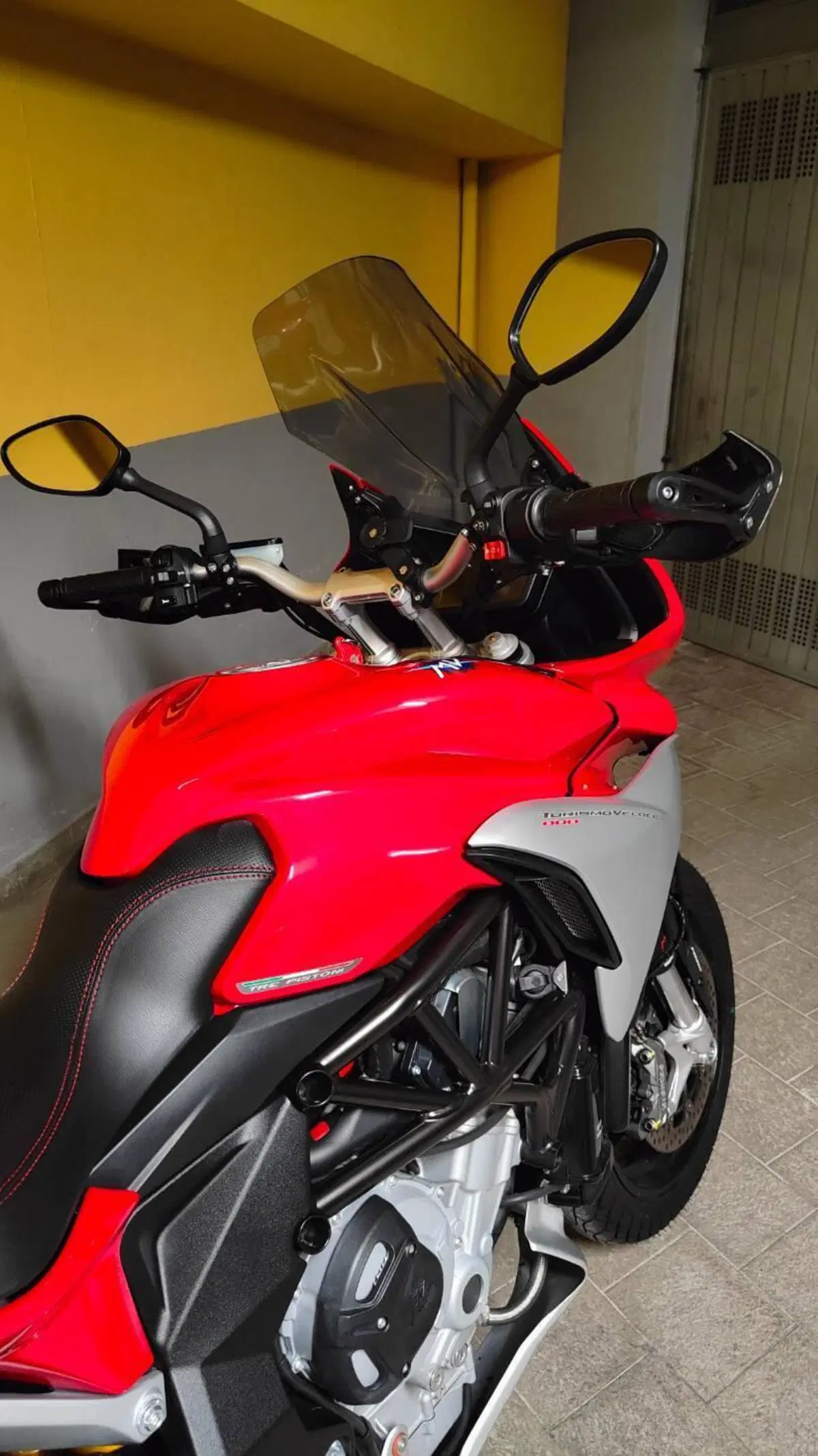 MV Agusta Turismo Veloce 800 (2014 - 16) (8)