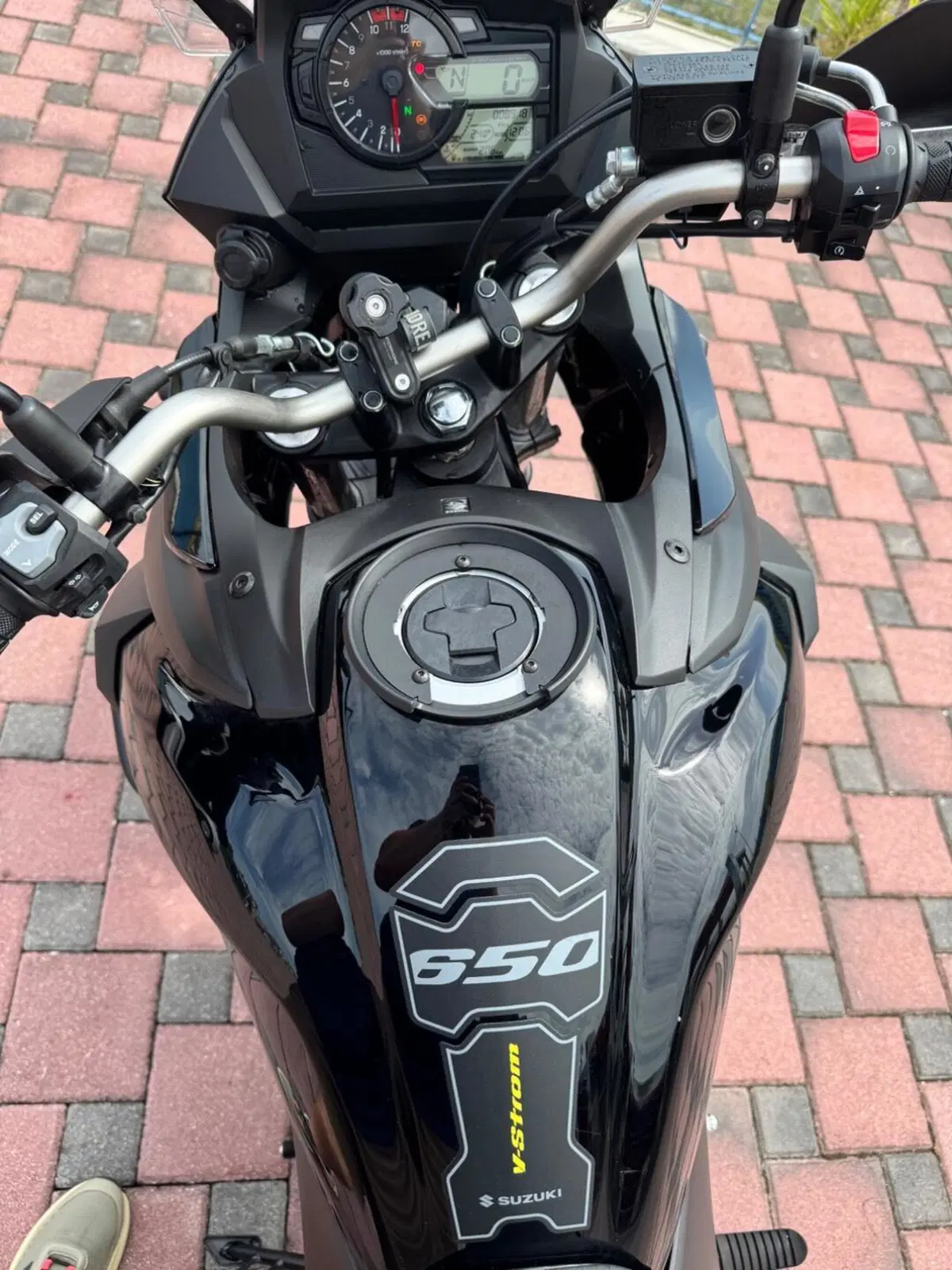 Suzuki V-Strom 650 (2021 - 25) (7)