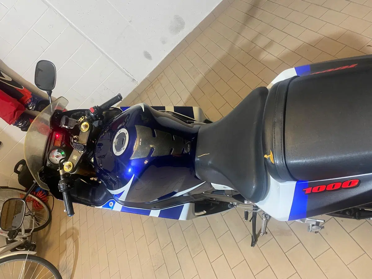 Suzuki GSX-R1000 (2003 - 04) (2)