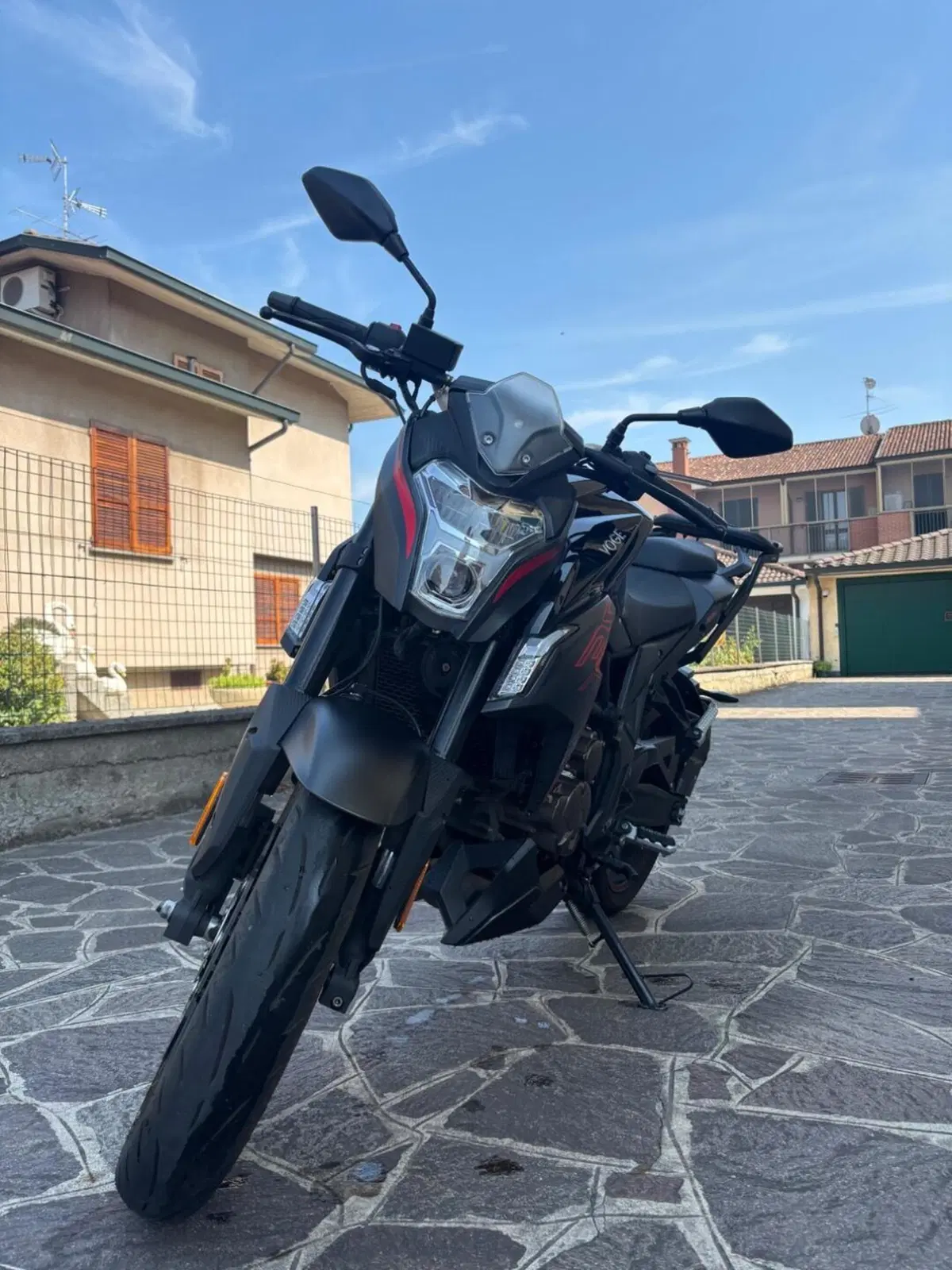 Voge Brivido 300R (2021 - 24) (4)