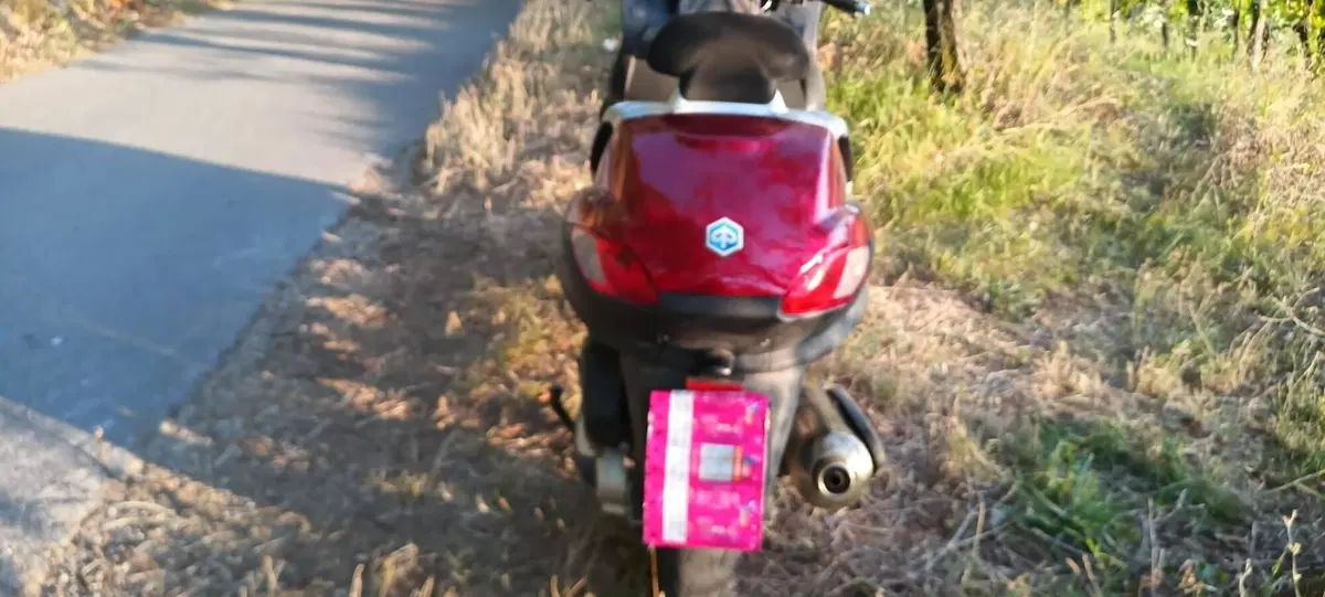 Piaggio MP3 400 Touring (2011 - 12) (10)