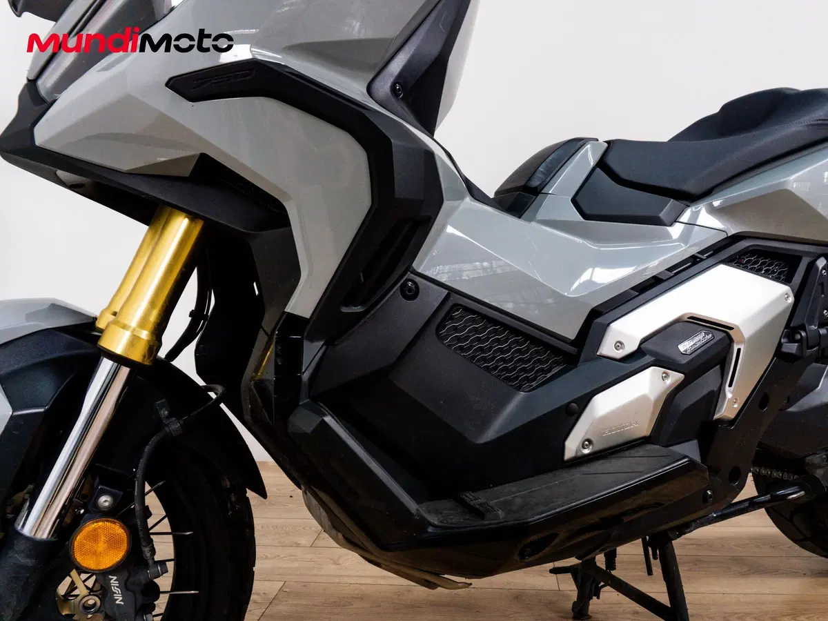 Honda X-ADV 750 (2017) (9)