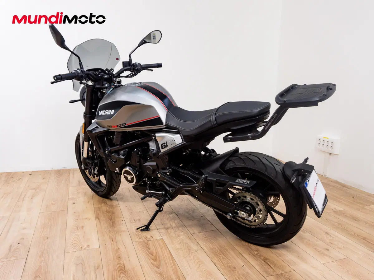 Moto Morini SEIEMMEZZO STR (2022 - 26) (5)