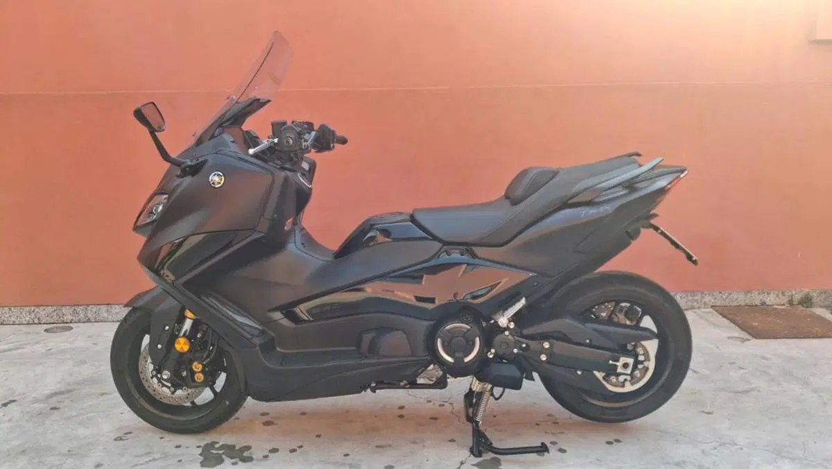 Yamaha T-Max 560 Tech Max (2022 - 24) (3)