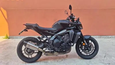 Yamaha MT-09 Y-AMT (2024 - 26) usata