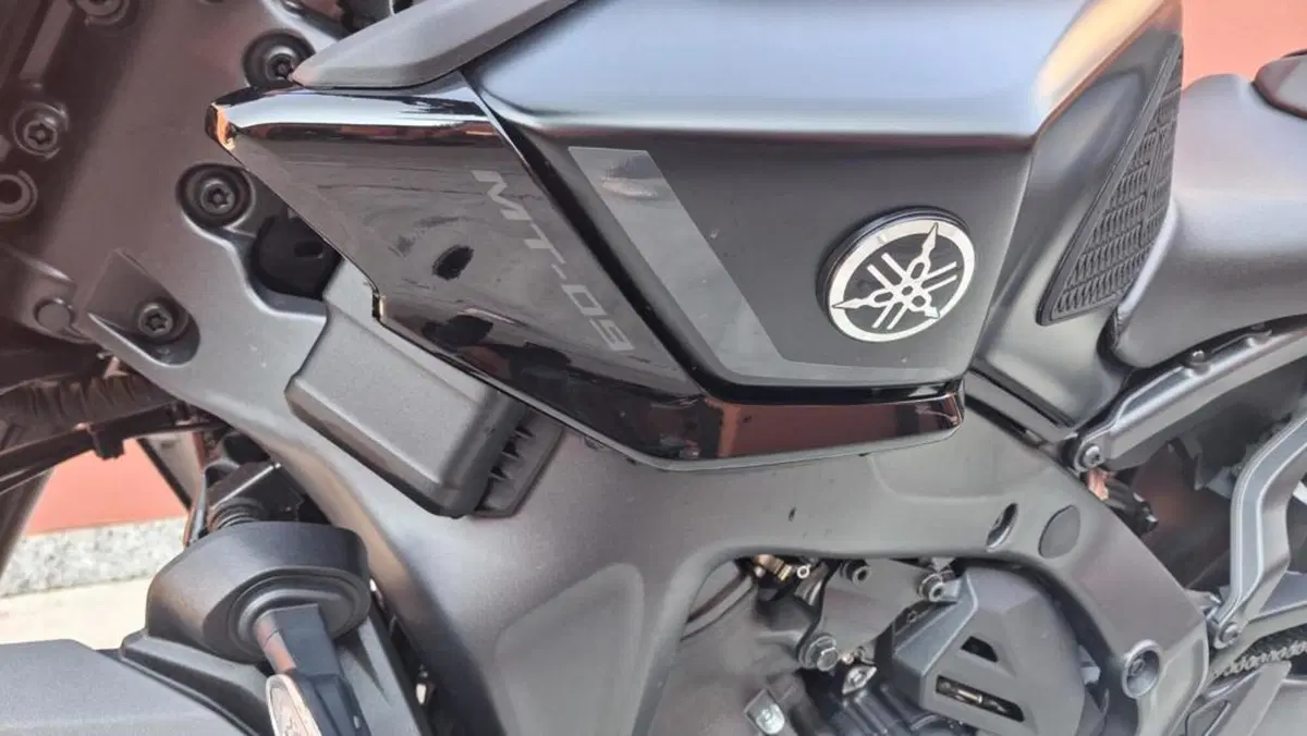 Yamaha MT-09 Y-AMT (2024 - 26) (3)