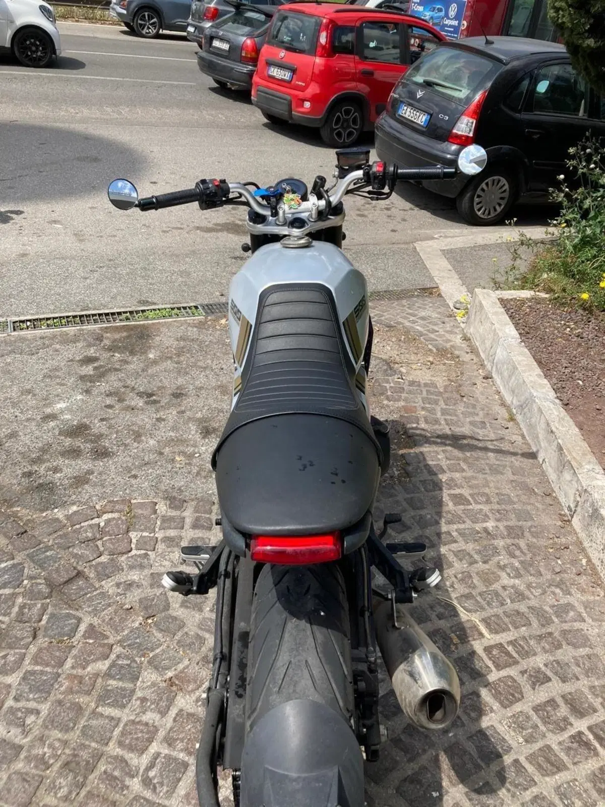 Brixton Motorcycles Crossfire 500 X (2021 - 26) (2)