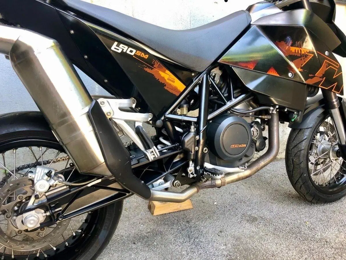 KTM 690 Supermoto (2007 - 12) (7)