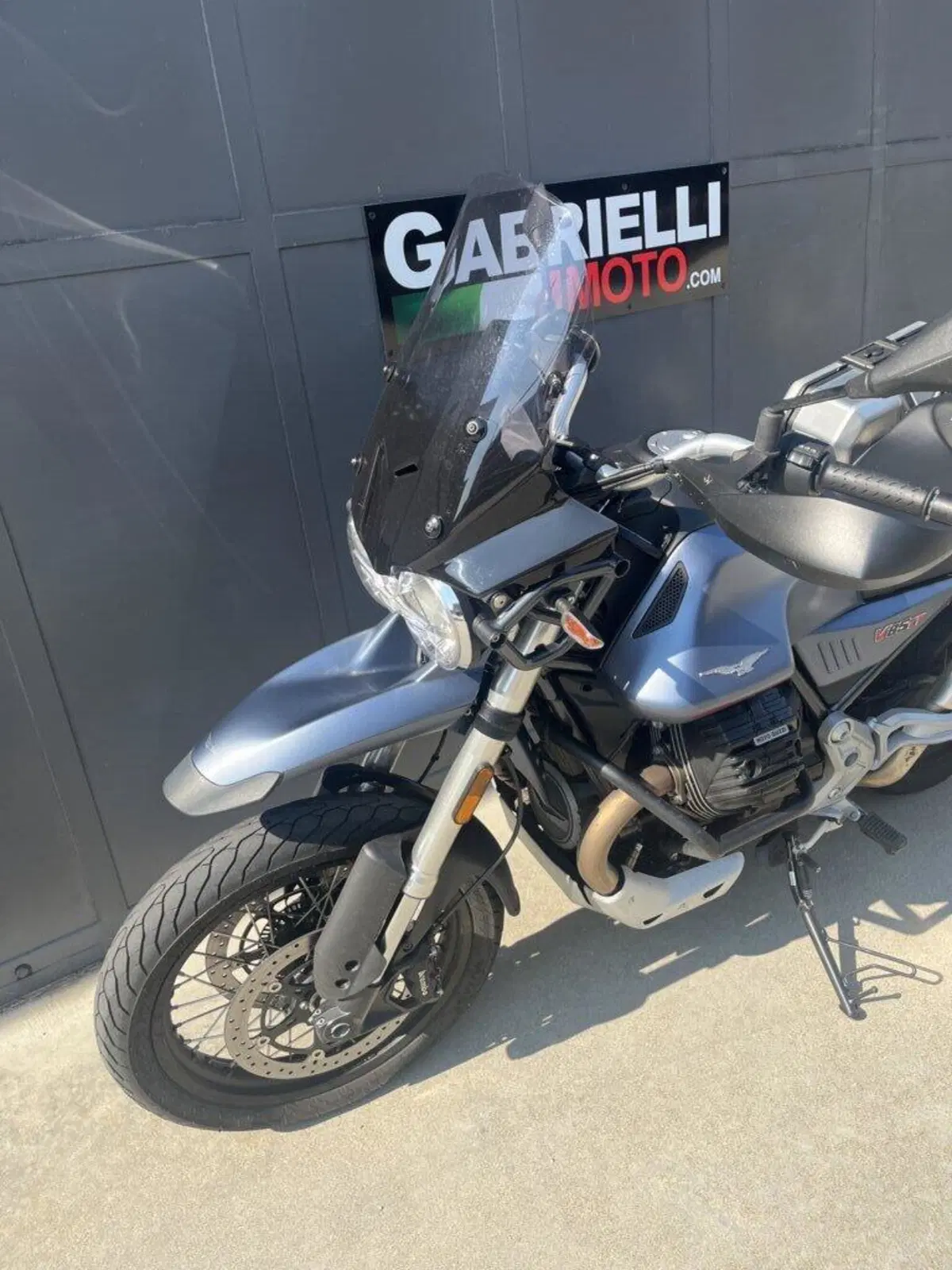 Moto Guzzi V85 TT (2019 - 20) (2)