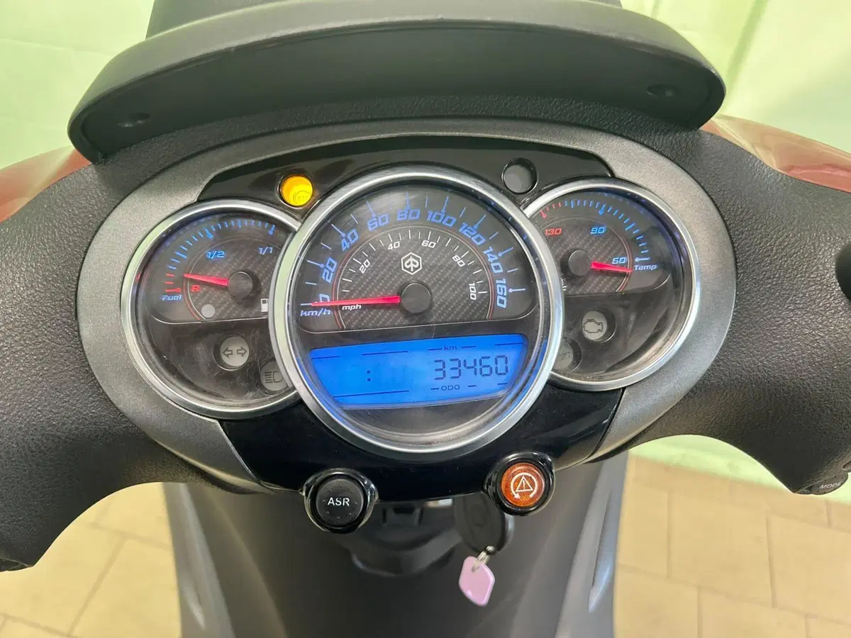 Piaggio Beverly 300 i.e. ABS-ASR (2016 - 20) (5)