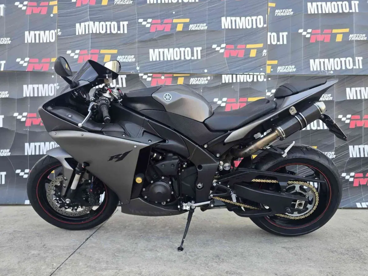 Yamaha YZF R1 (2012 - 14) (2)