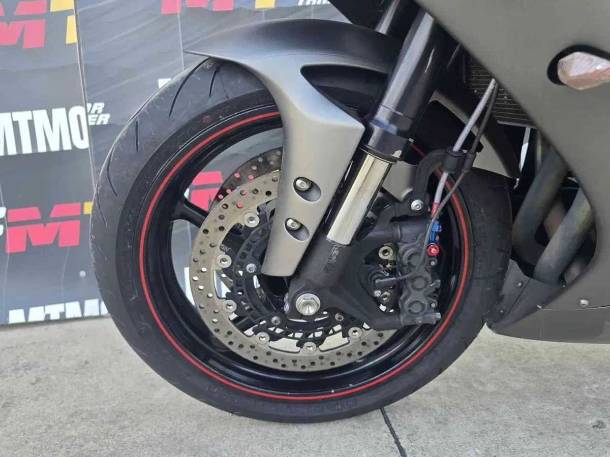 Yamaha YZF R1 (2012 - 14) (14)