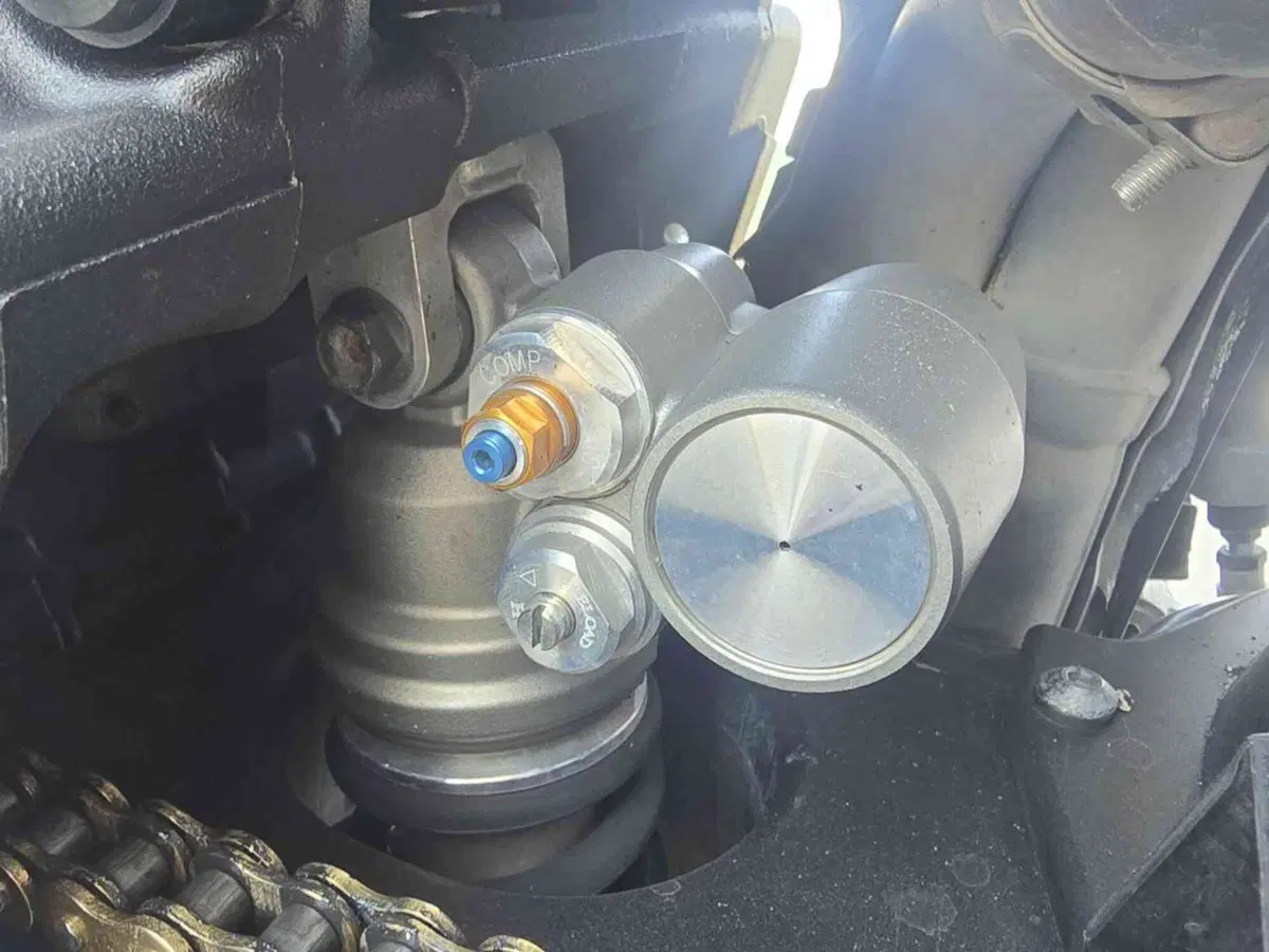 Yamaha YZF R1 (2012 - 14) (21)
