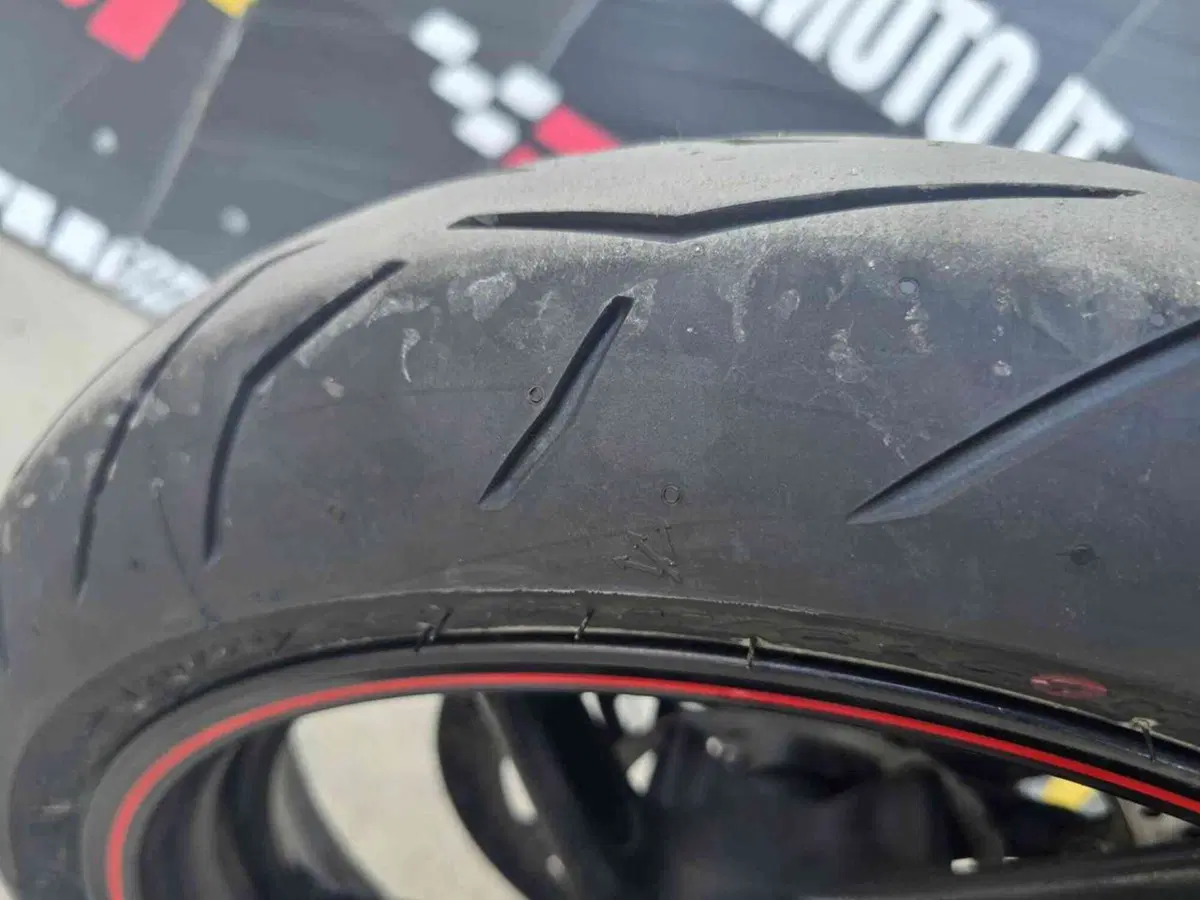 Yamaha YZF R1 (2012 - 14) (16)