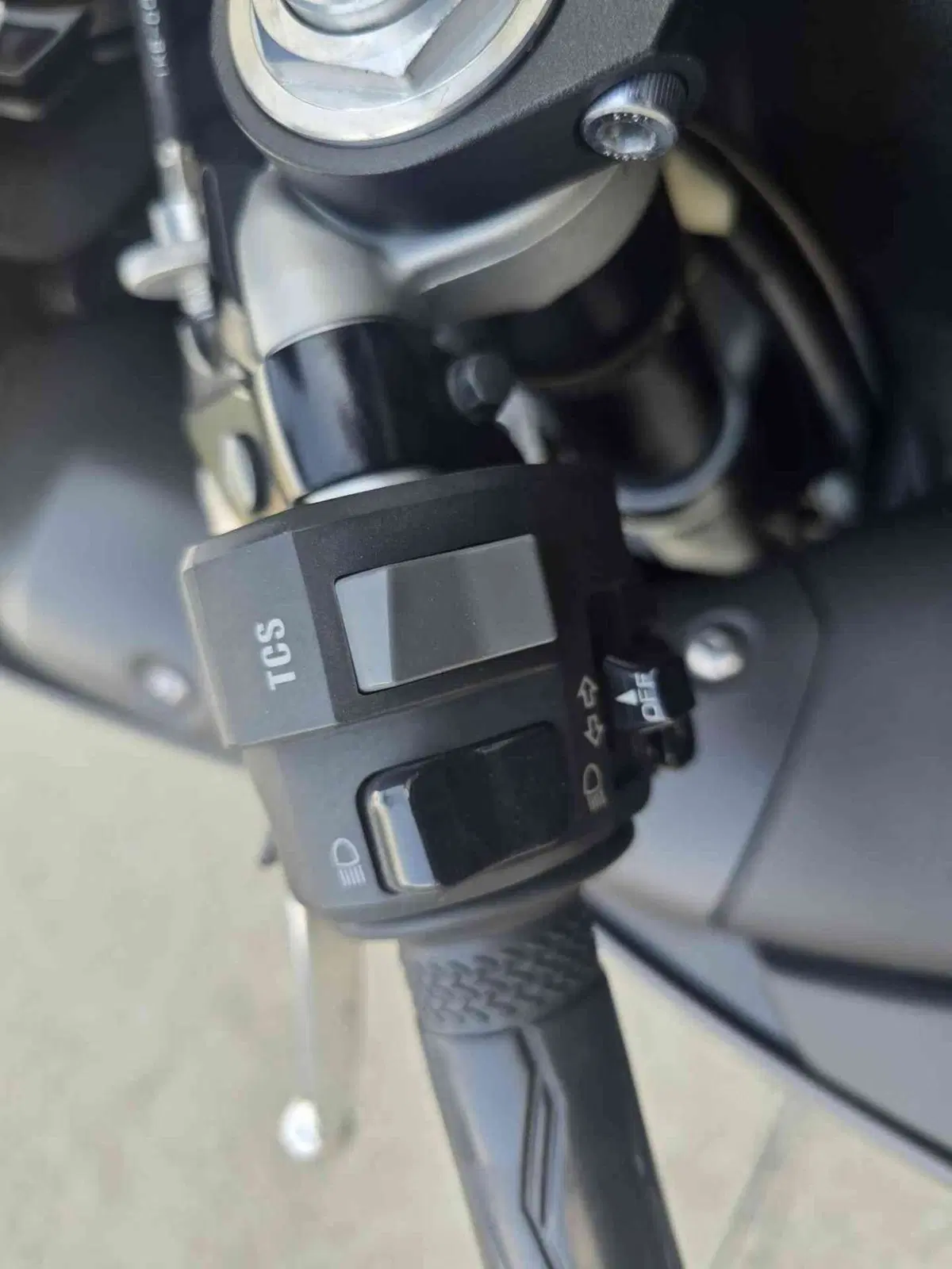 Yamaha YZF R1 (2012 - 14) (17)