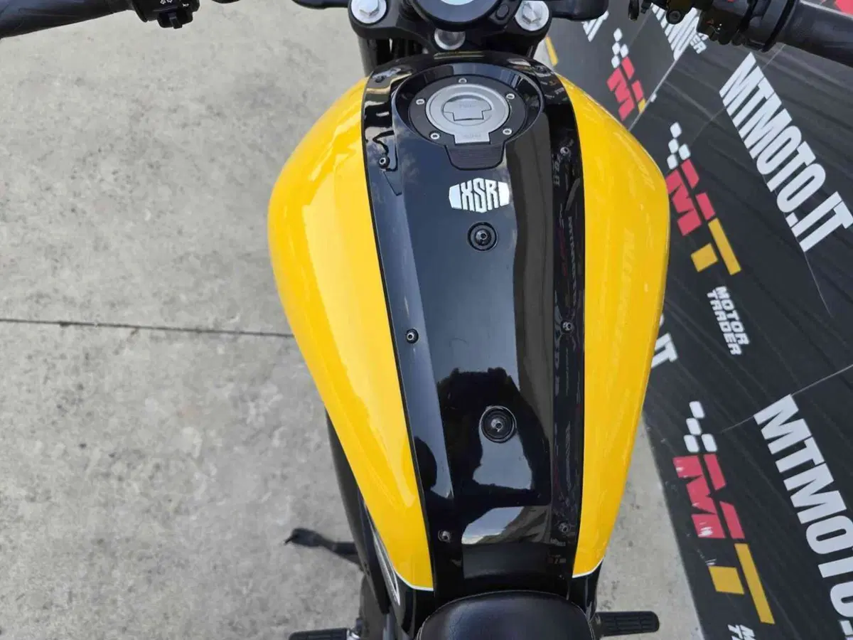 Yamaha XSR 700 ABS 60th Anniversary (2016 - 18) (19)