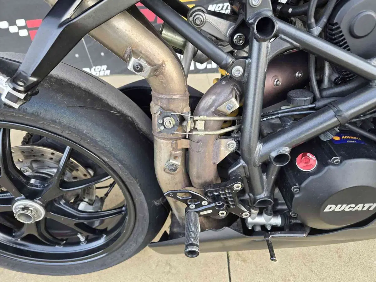 Ducati 848 (2007 - 13) (8)