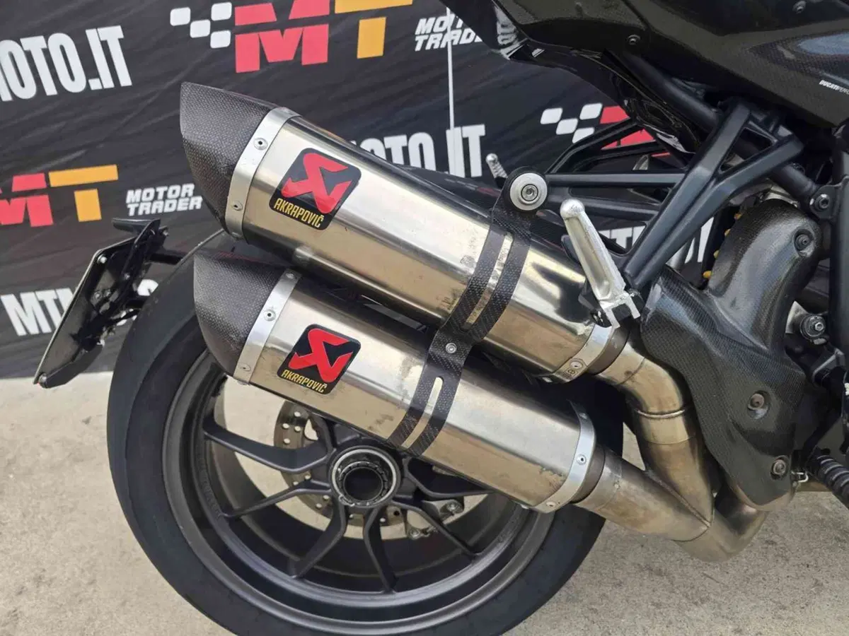 Ducati Streetfighter (2009 - 12) (11)