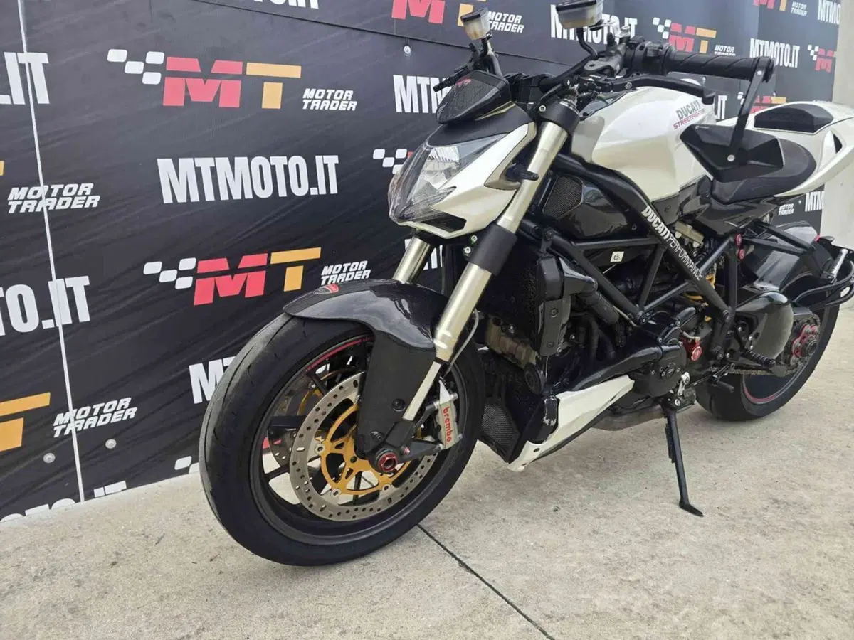 Ducati Streetfighter (2009 - 12) (3)
