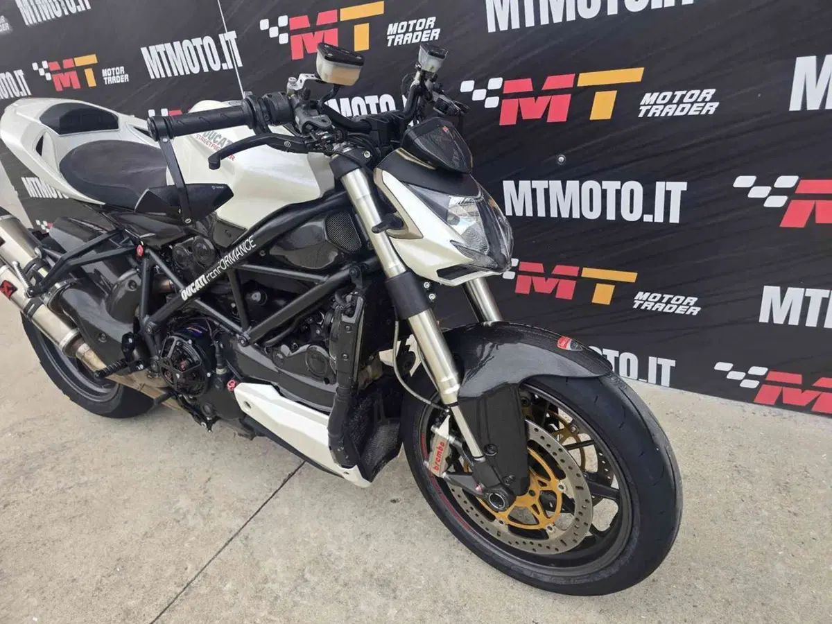 Ducati Streetfighter (2009 - 12) (6)