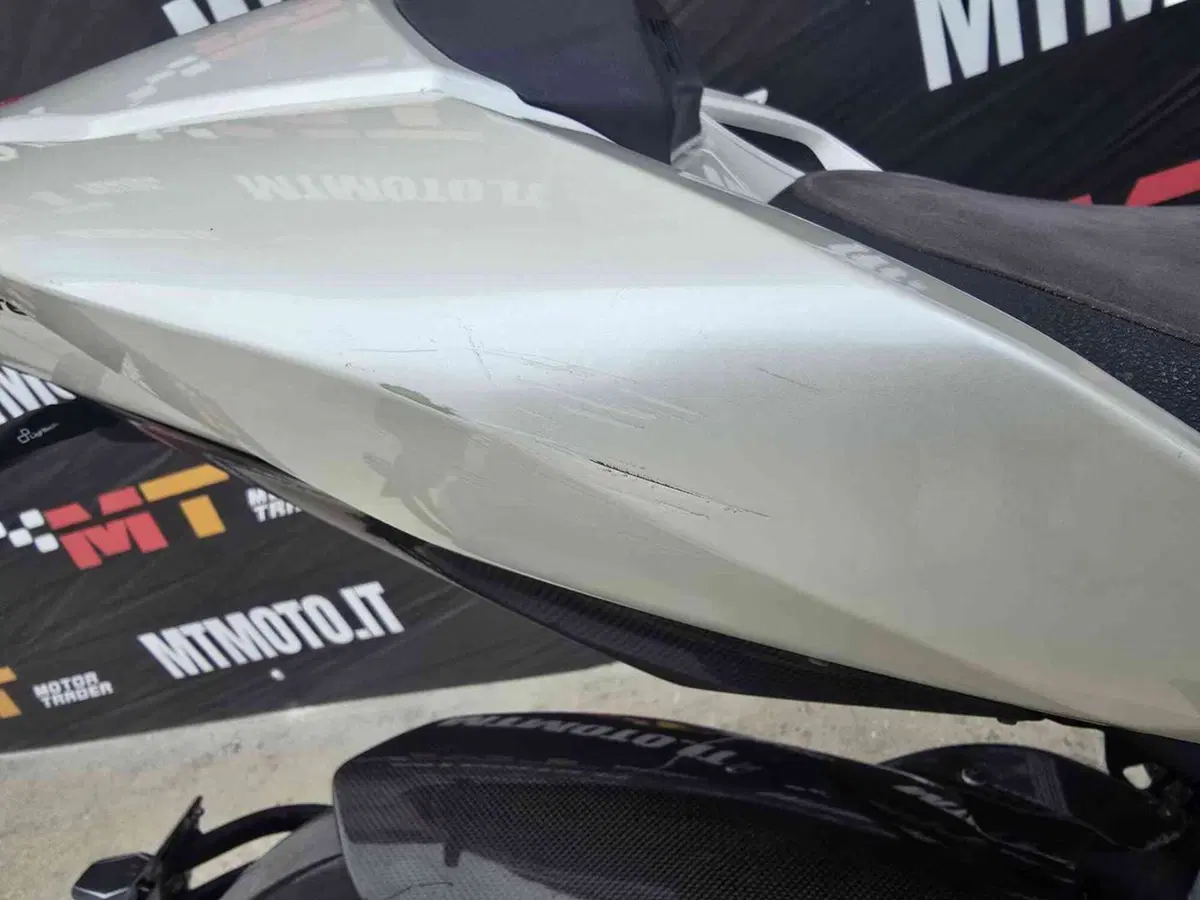 Ducati Streetfighter (2009 - 12) (28)