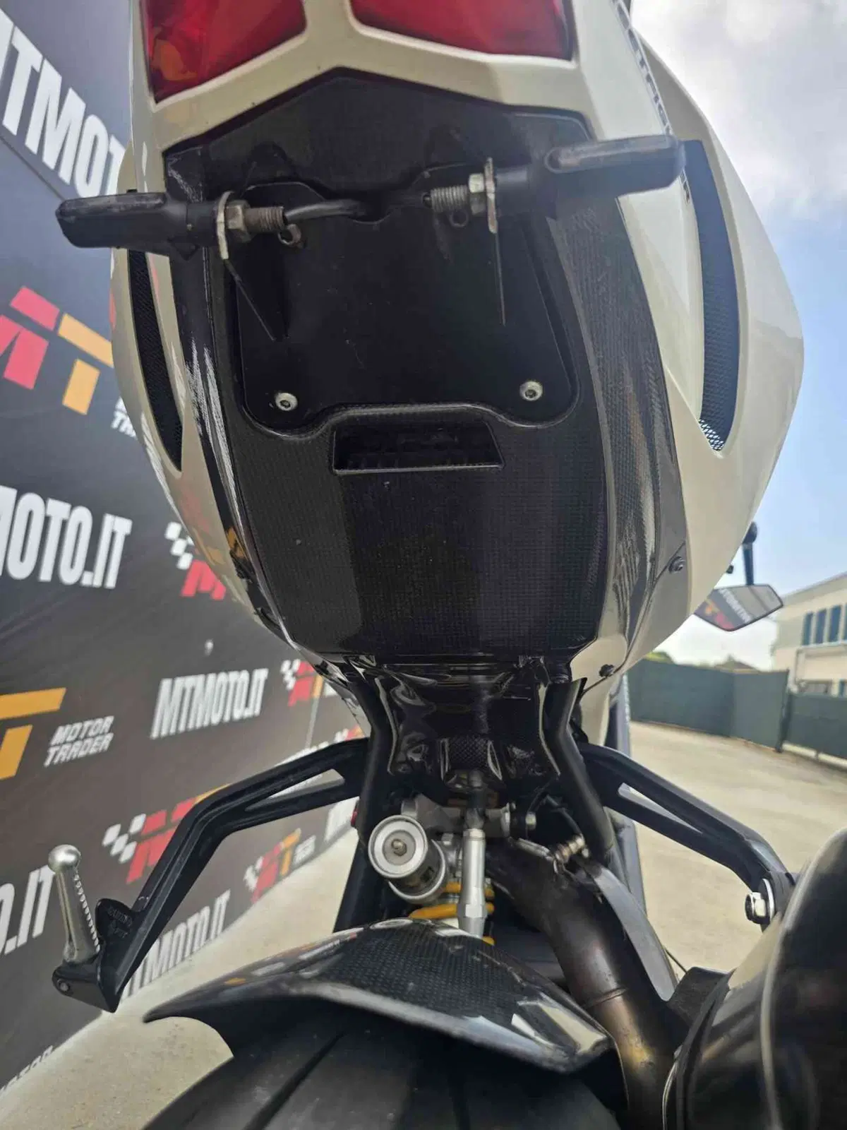 Ducati Streetfighter (2009 - 12) (29)