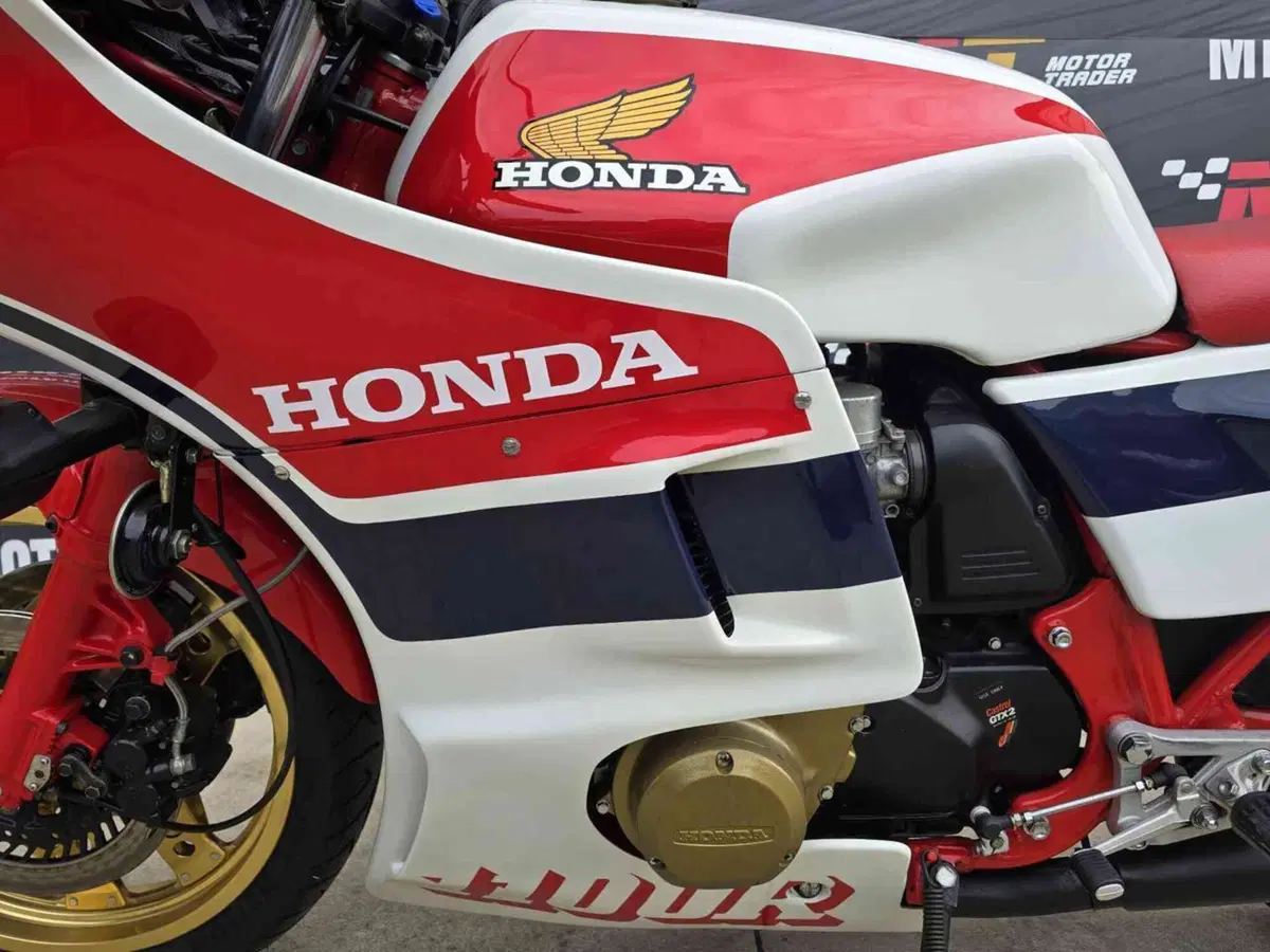 Honda cb1100r Scambio con Rolex (3)