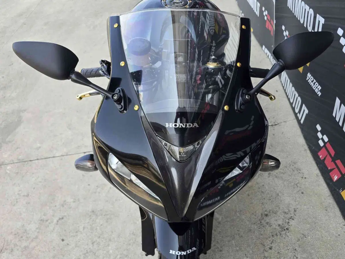 Honda CBR 1000 RR Fireblade (2006 - 07) (7)