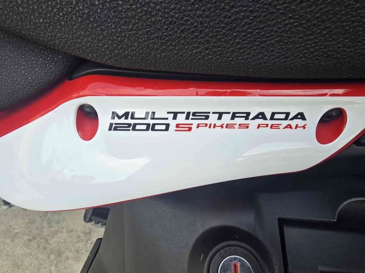 Ducati Multistrada 1200 S Pikes Peak (2010 - 12) (19)
