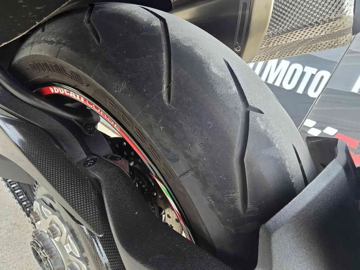Ducati Multistrada 1200 S Pikes Peak (2010 - 12) (22)