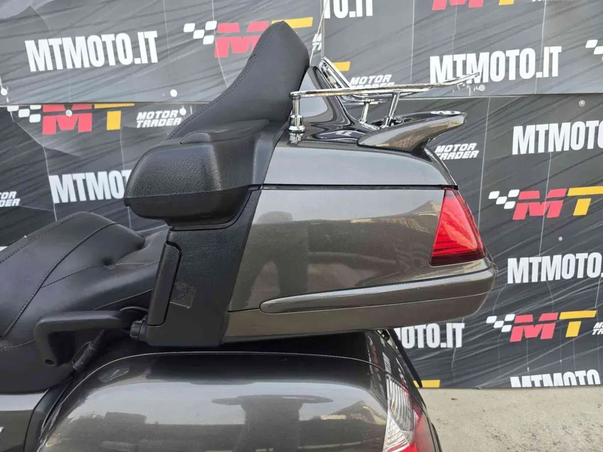 Honda GL 1800 Gold Wing (2007 - 11) (11)