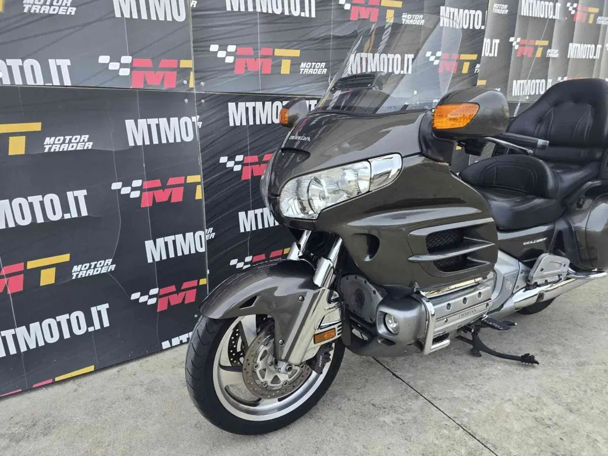Honda GL 1800 Gold Wing (2007 - 11) (5)
