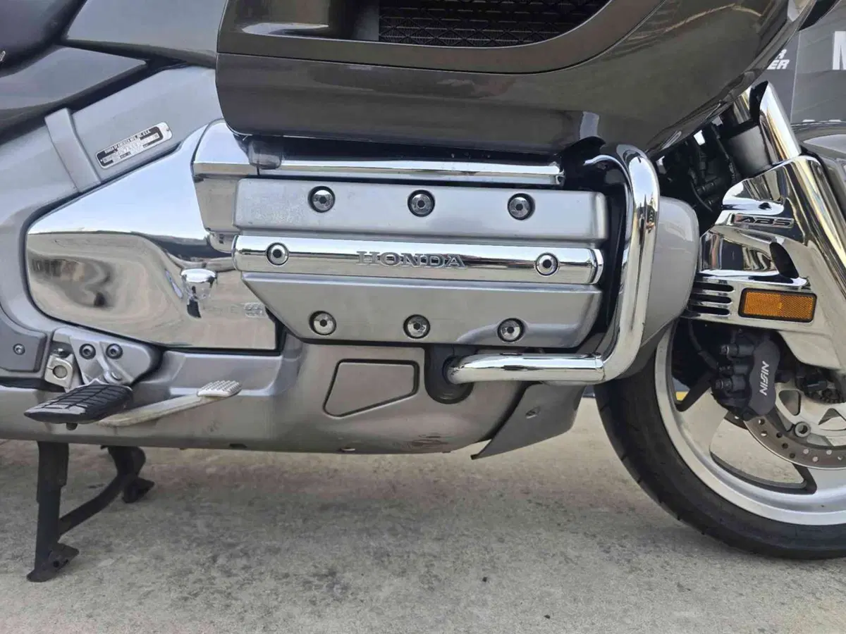 Honda GL 1800 Gold Wing (2007 - 11) (27)