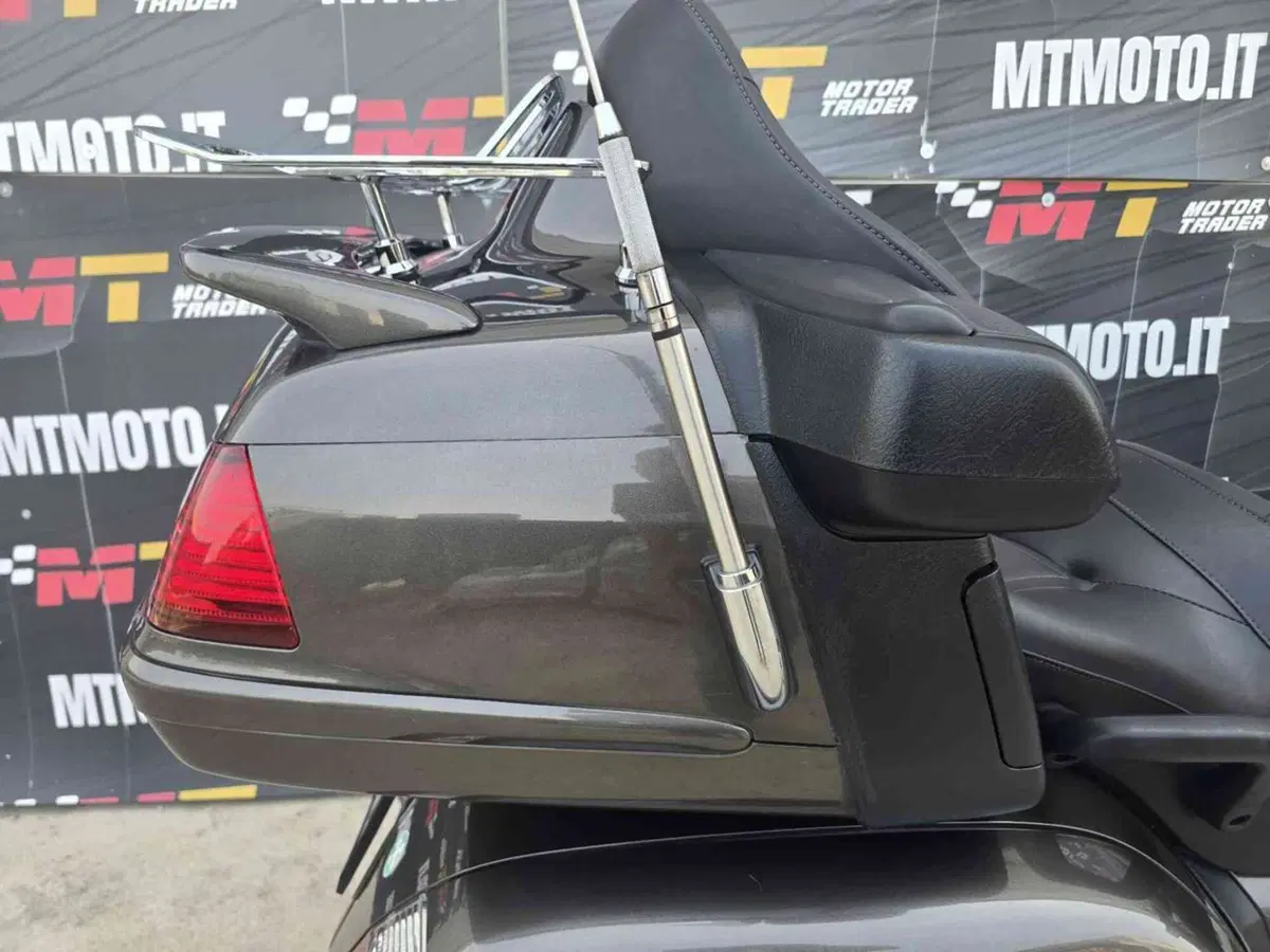 Honda GL 1800 Gold Wing (2007 - 11) (9)