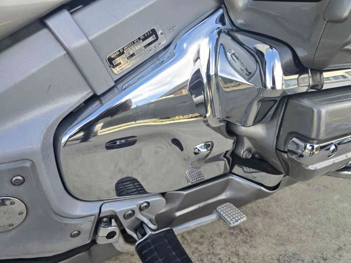 Honda GL 1800 Gold Wing (2000 - 05) (19)