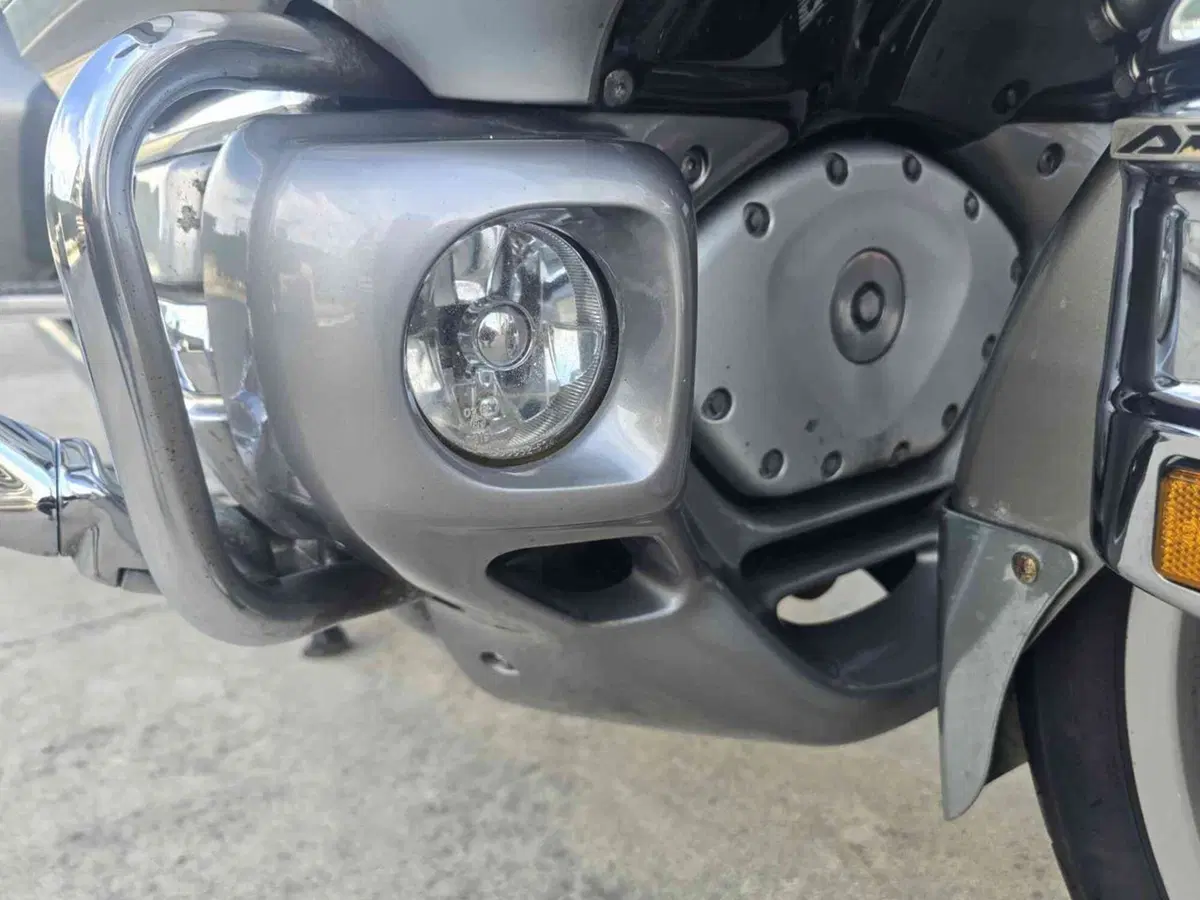 Honda GL 1800 Gold Wing (2000 - 05) (50)