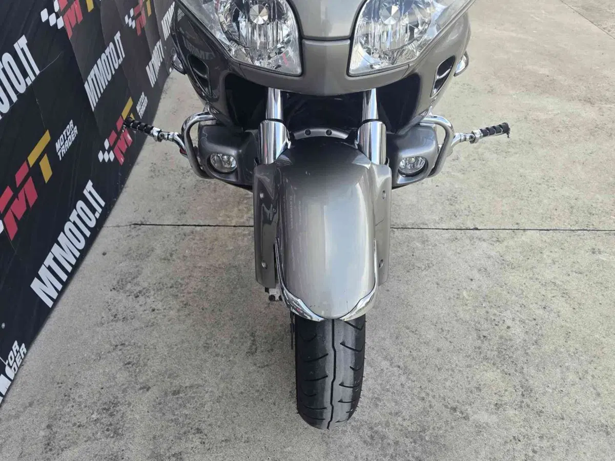 Honda GL 1800 Gold Wing (2000 - 05) (44)