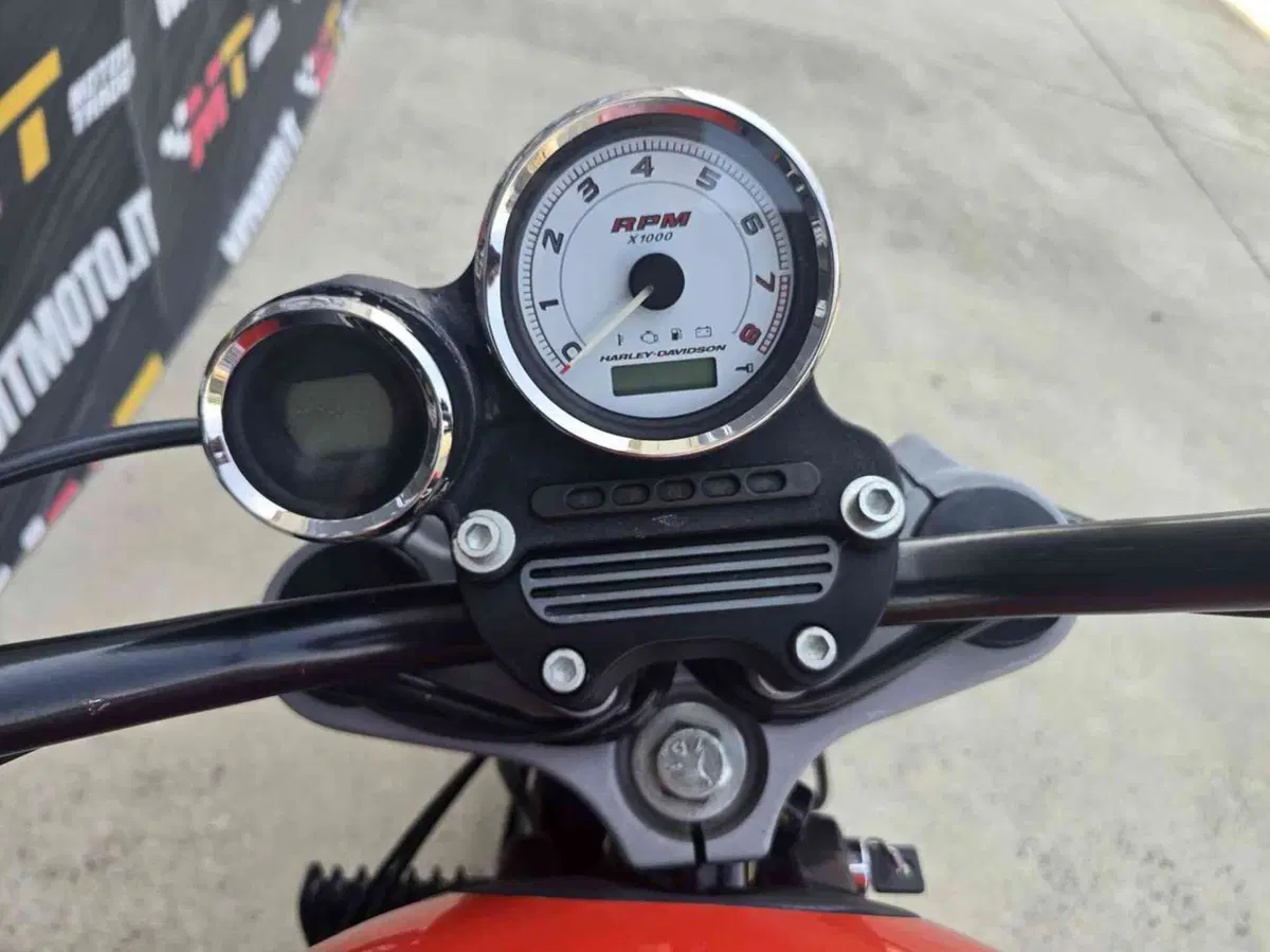 Harley-Davidson 1200 XR (2009 - 12) (28)