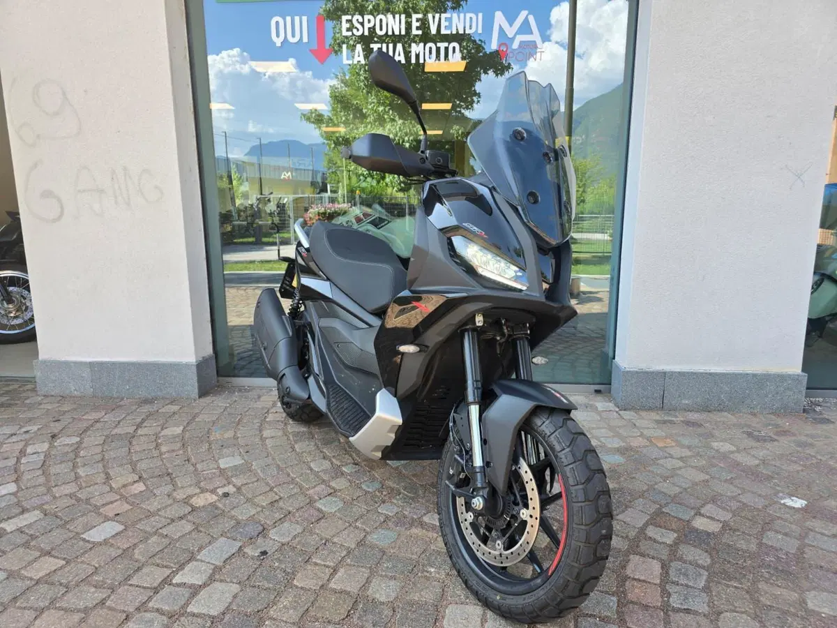 Aprilia SR GT 400 (2026) (2)