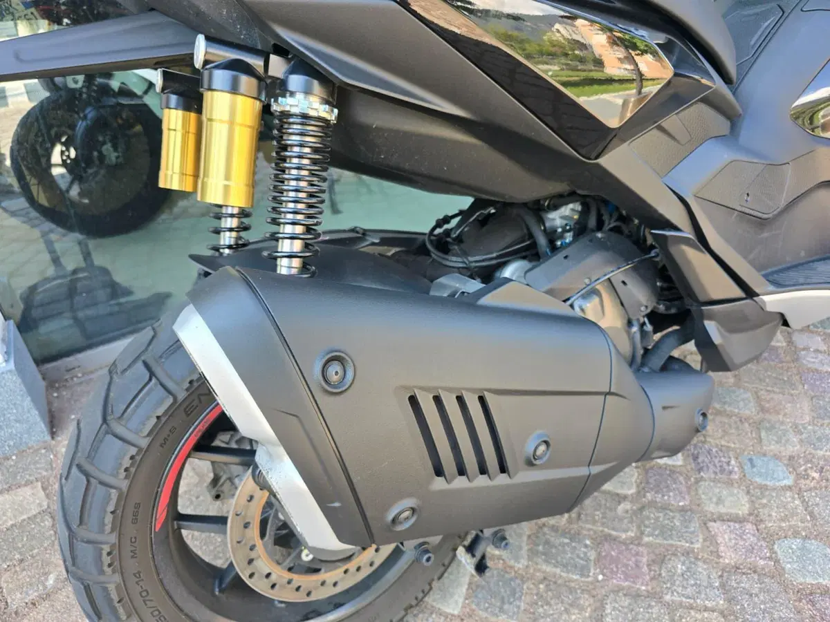 Aprilia SR GT 400 (2026) (12)