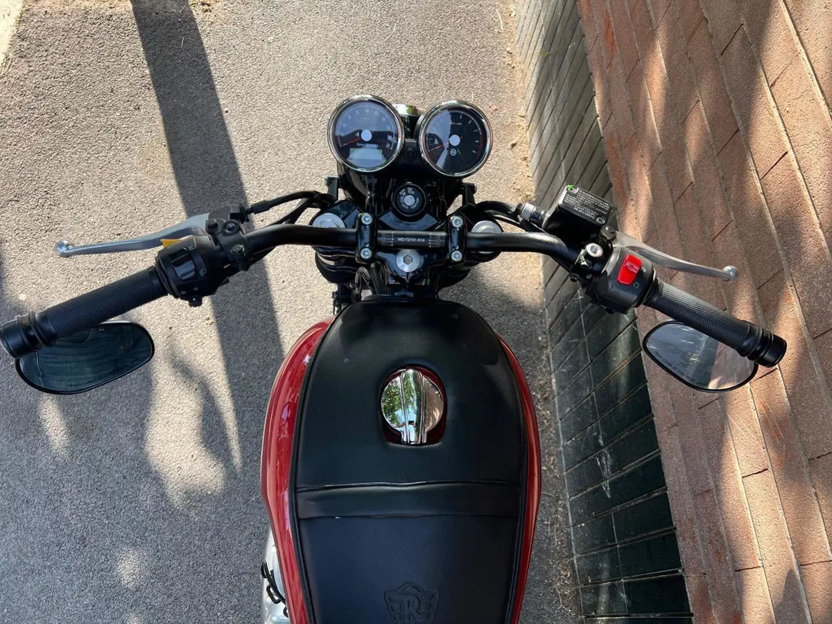 Royal Enfield Interceptor 650 (2021 - 26) (7)
