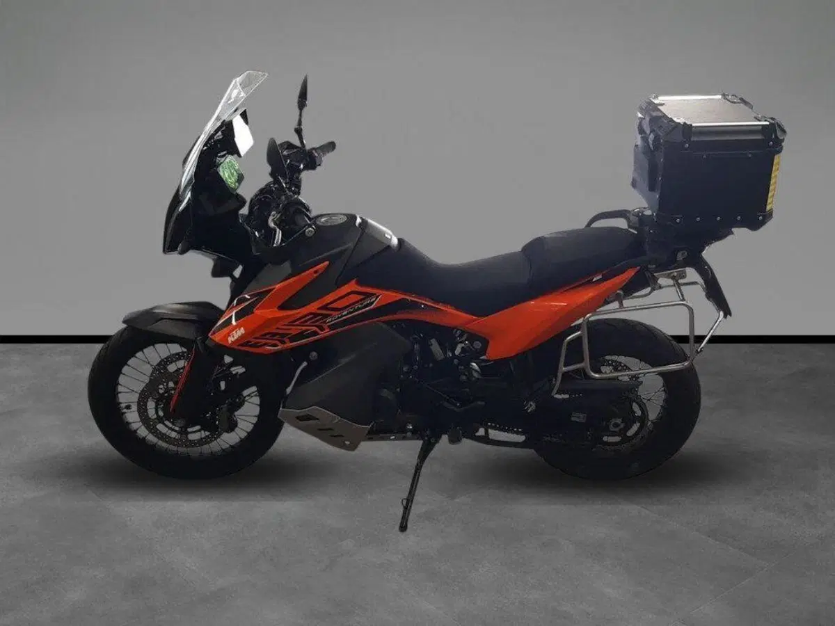 KTM 890 Adventure (2022) (2)