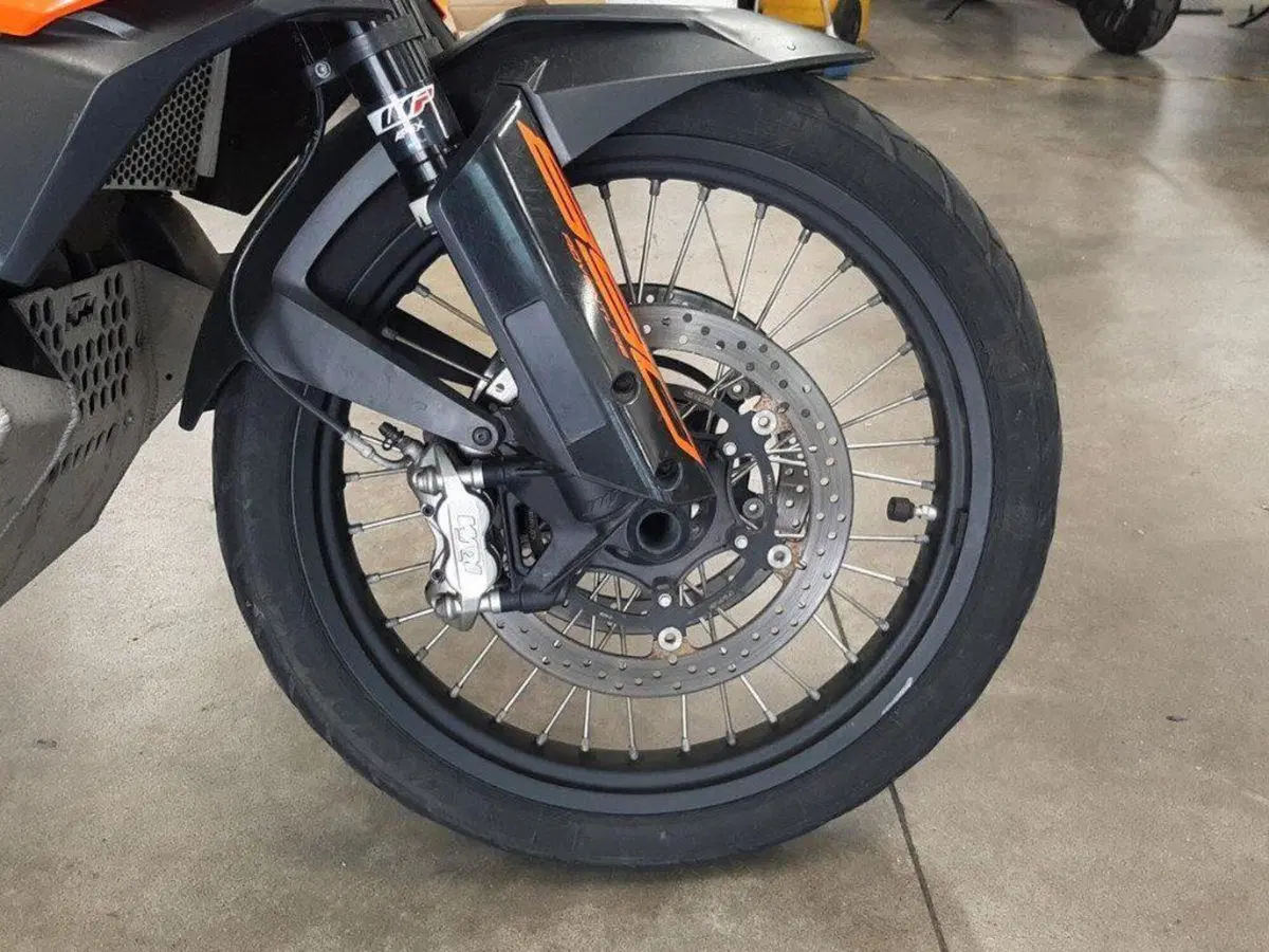 KTM 890 Adventure (2022) (8)