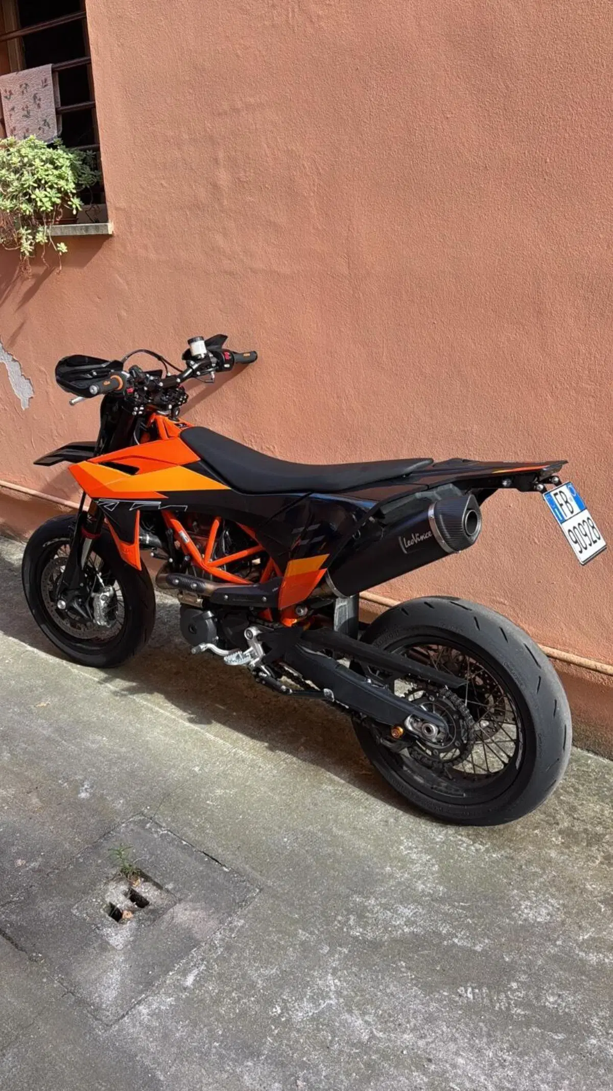 KTM 690 SMC R (2023 - 25) (5)