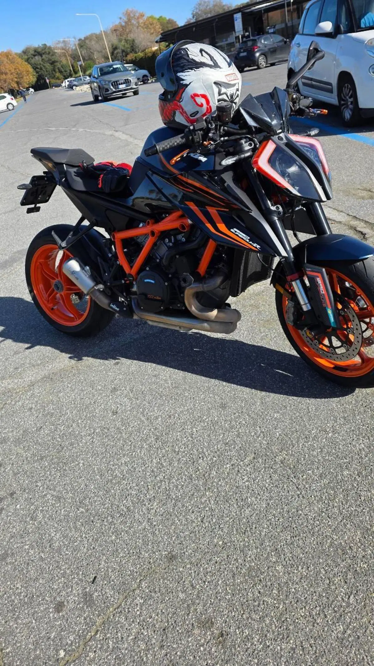 KTM 1290 Super Duke R (2022 - 23) (4)