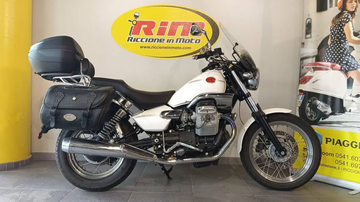 Moto Guzzi Nevada 750 Classic (2008 - 15) (2)