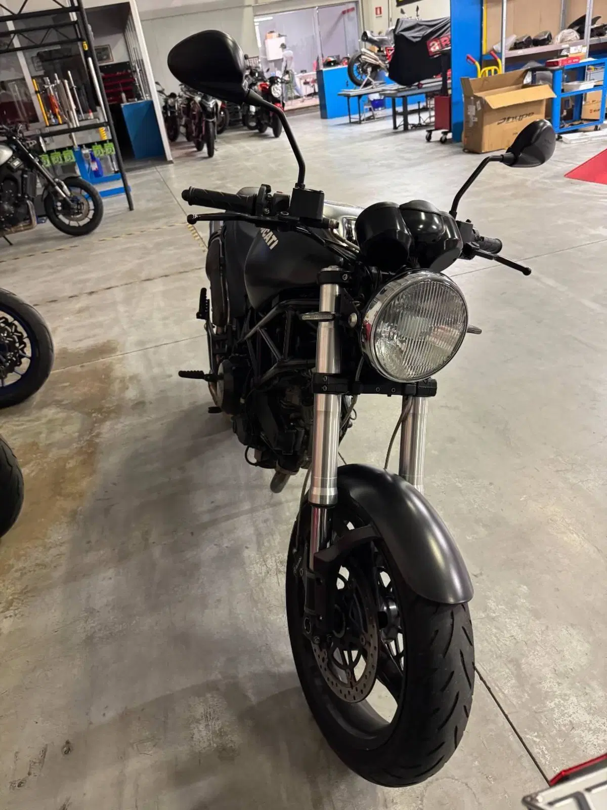 Ducati Monster 695 (2006 - 08) (2)
