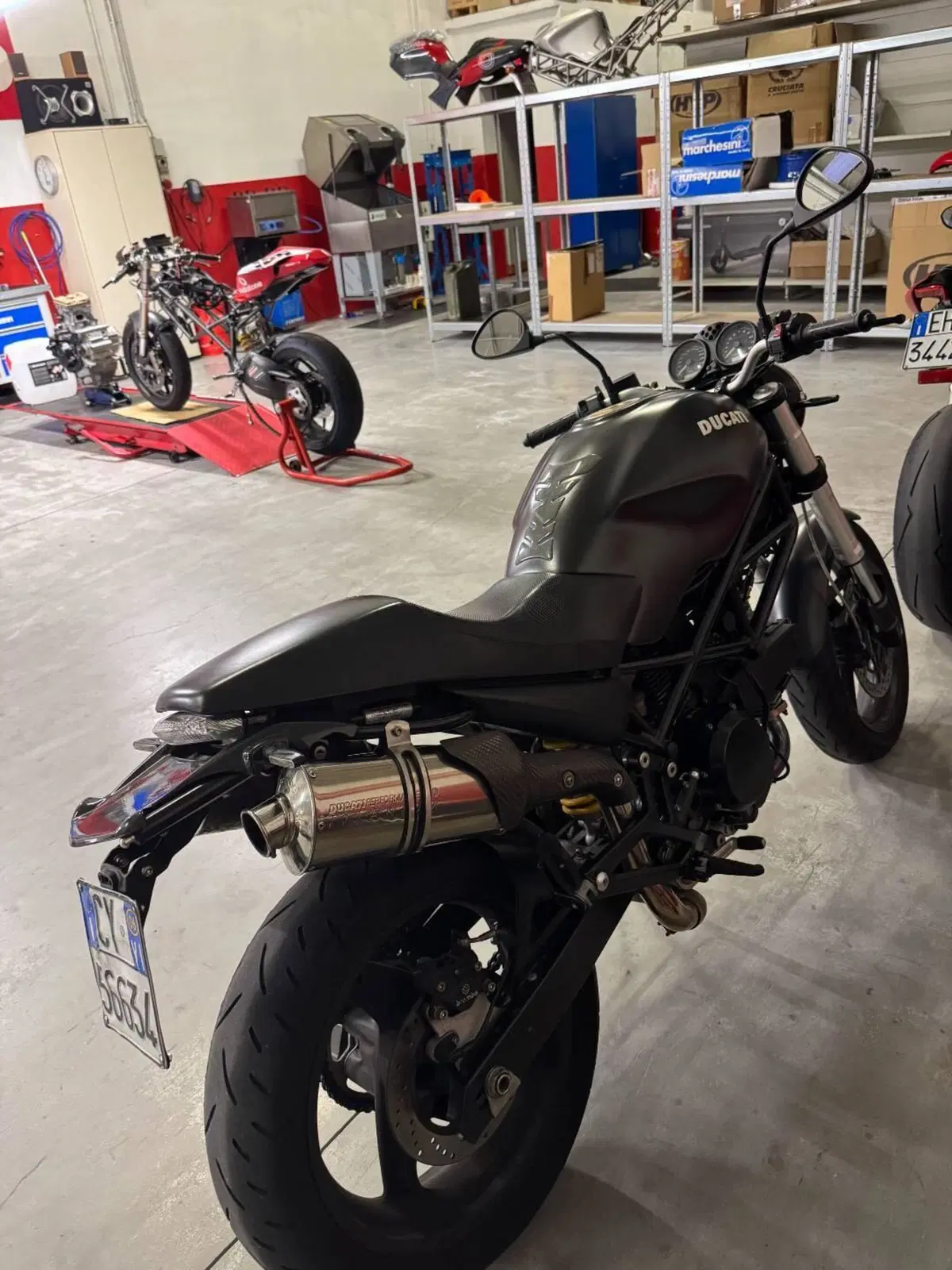Ducati Monster 695 (2006 - 08) (3)